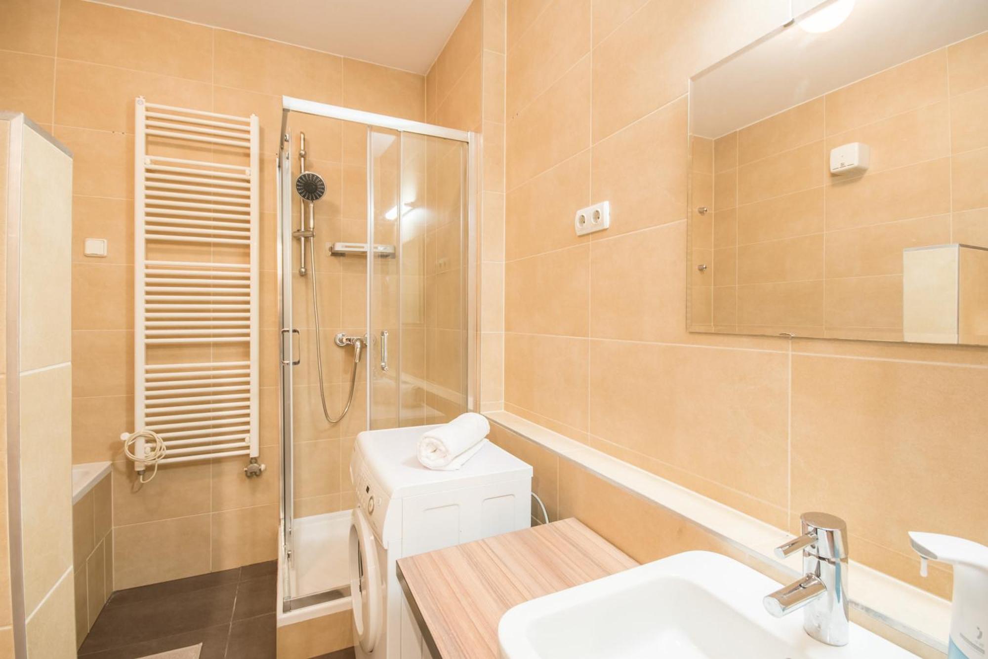 Ferienwohnung Very Central - Large - Balcony - Comfy Budapest Exterior foto