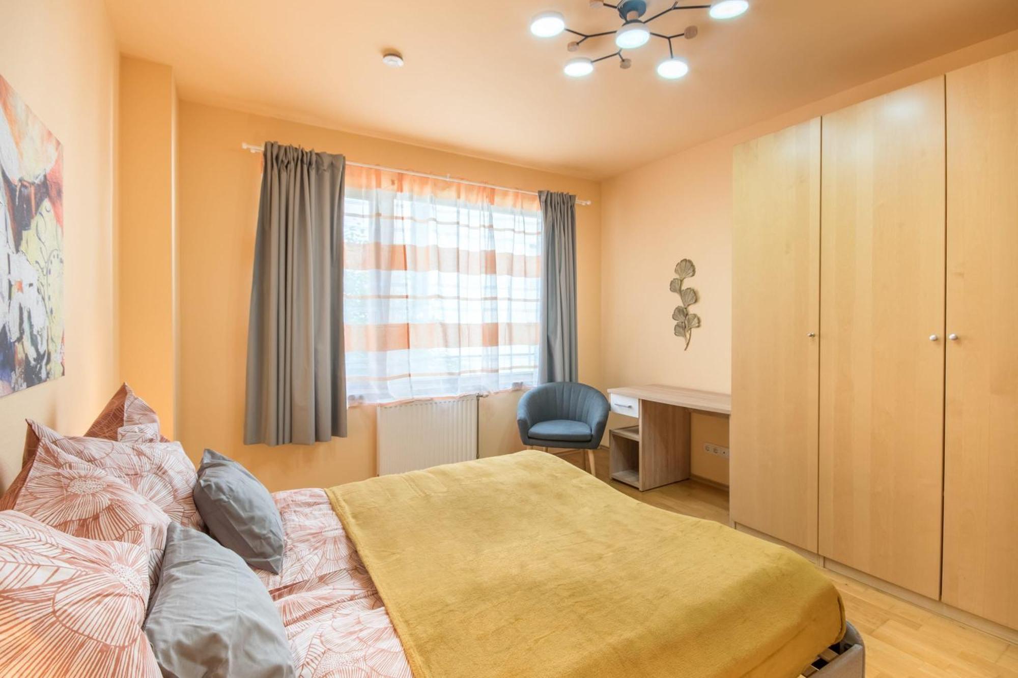 Ferienwohnung Very Central - Large - Balcony - Comfy Budapest Exterior foto