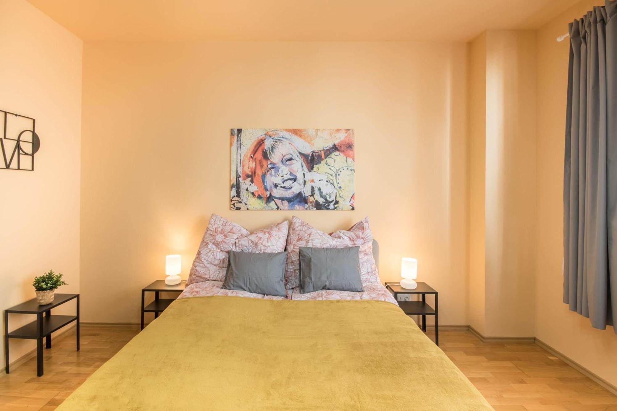 Ferienwohnung Very Central - Large - Balcony - Comfy Budapest Exterior foto